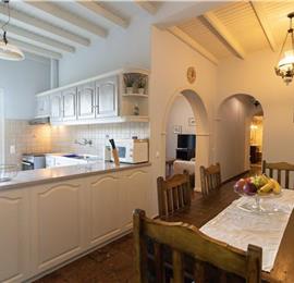 3 bedroom villa with pool in Kassiopi, Corfu, sleeps 6